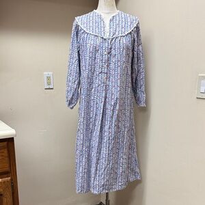 Floral Long Sleeve Nightgown